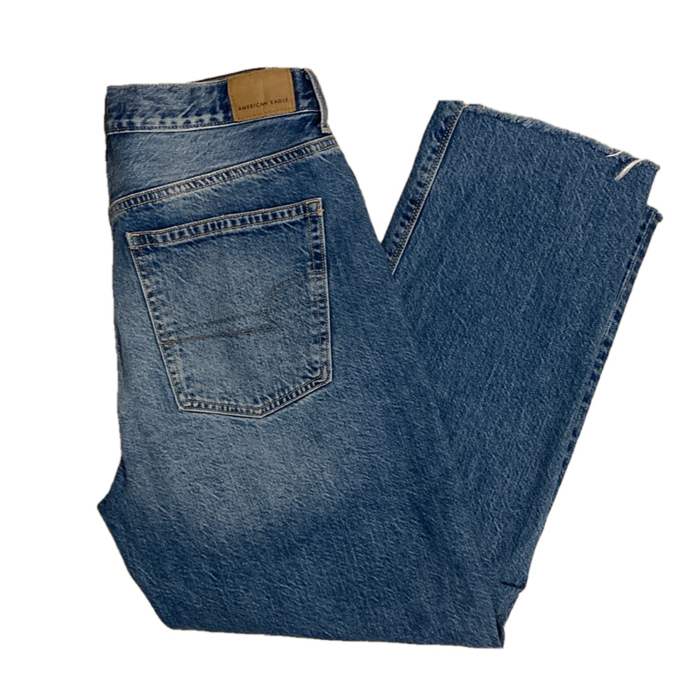 American Eagle 90’s Boyfriend Jeans - Picture 2 of 11